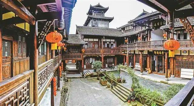 逃离粉红岛